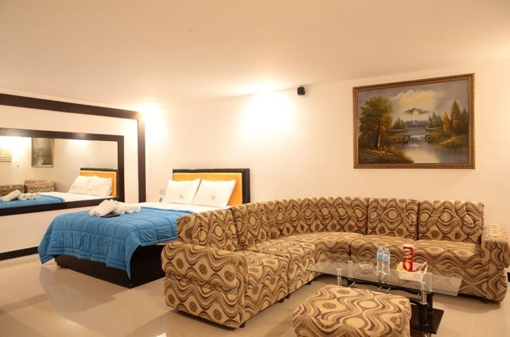 Vf Four Season Hotel Angeles Εξωτερικό φωτογραφία