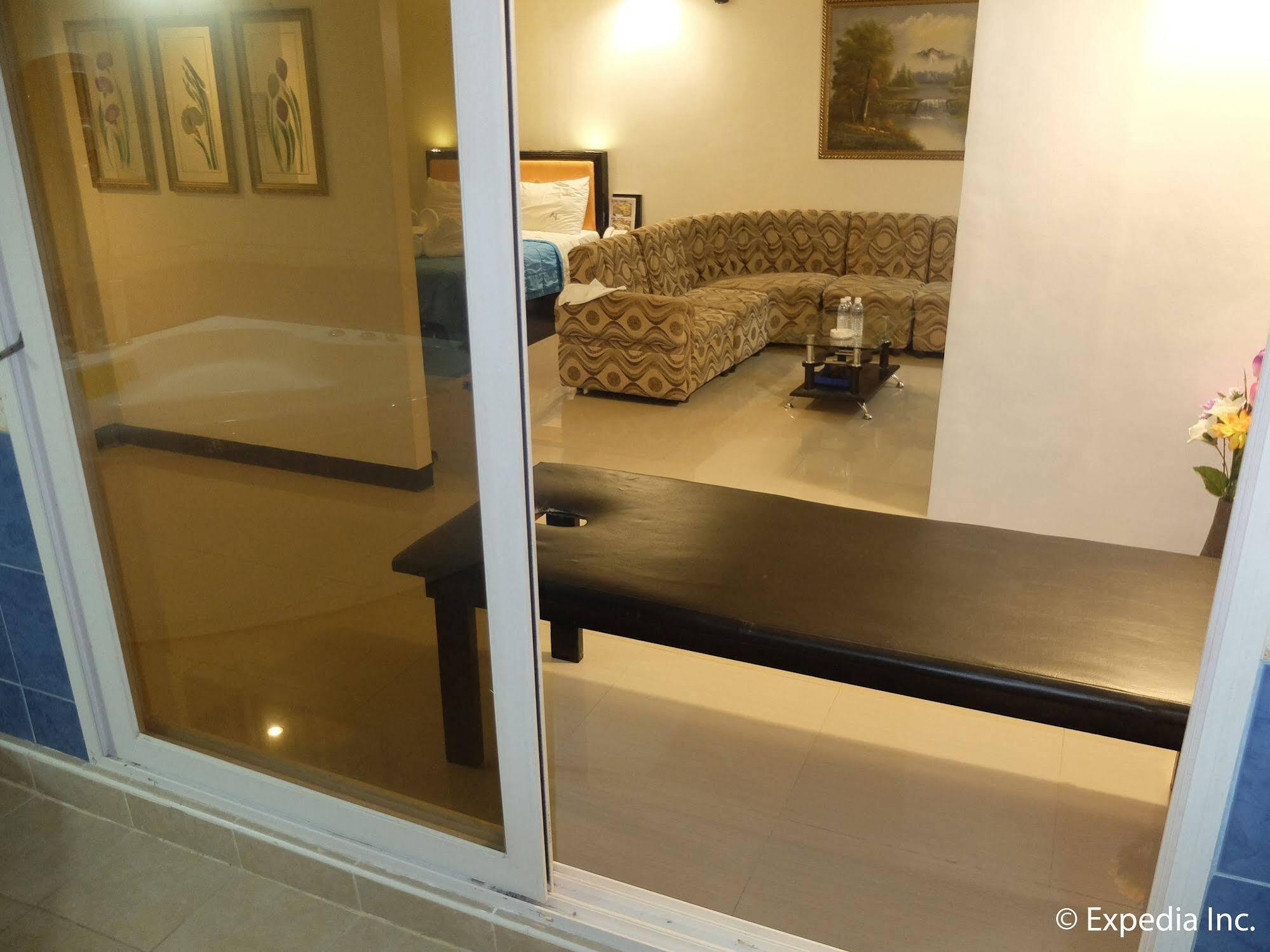 Vf Four Season Hotel Angeles Εξωτερικό φωτογραφία